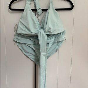 Athleta Light Green Bikini Top